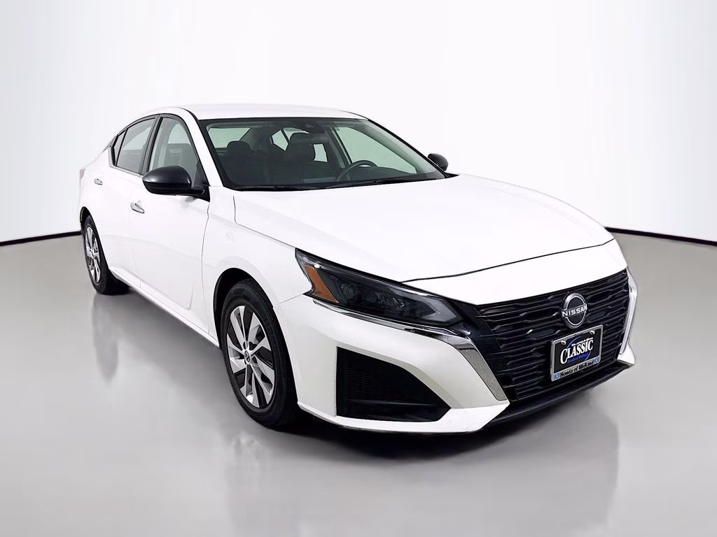 2024 Glacier White Nissan Altima 2.5 S FWD Sedan