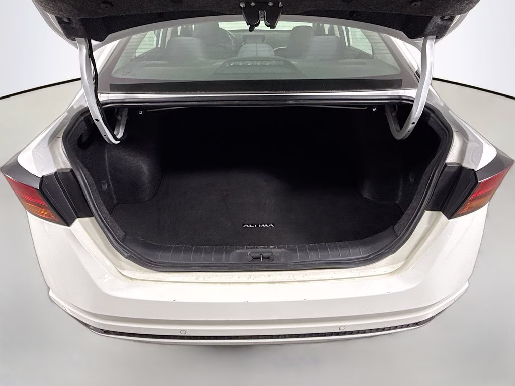 2024 Glacier White Nissan Altima 2.5 S FWD Sedan