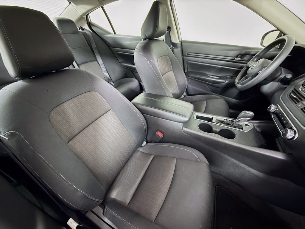 2024 Glacier White Nissan Altima 2.5 S FWD Sedan