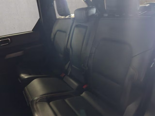 2023 Azure Gray Metallic Tri-Coat Ford Bronco Badlands 4X4 SUV