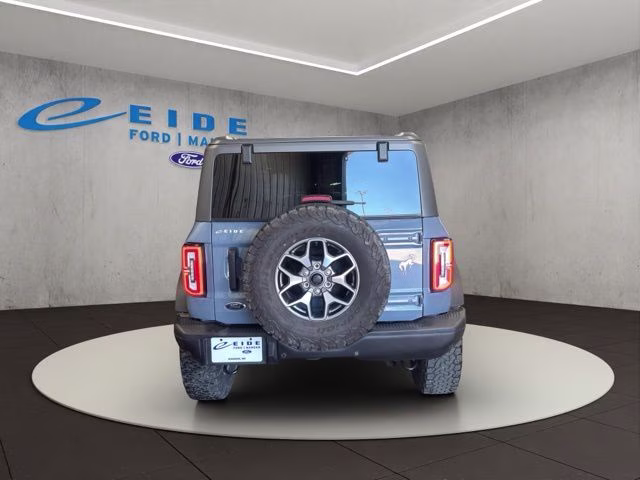 2023 Azure Gray Metallic Tri-Coat Ford Bronco Badlands 4X4 SUV