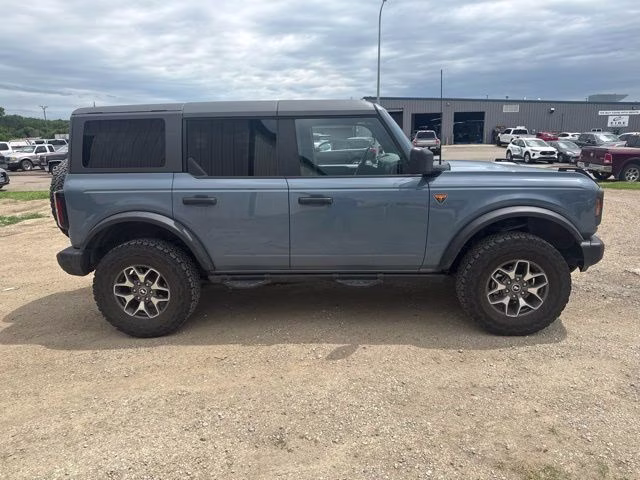 2023 Azure Gray Metallic Tri-Coat Ford Bronco Badlands 4X4 SUV