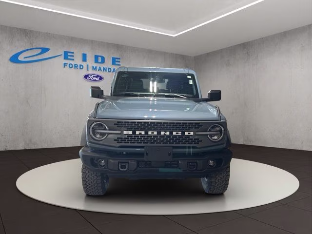 2023 Azure Gray Metallic Tri-Coat Ford Bronco Badlands 4X4 SUV