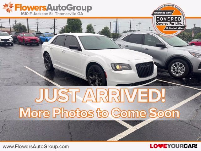 2021 Bright White Clearcoat Chrysler 300 Touring Sedan
