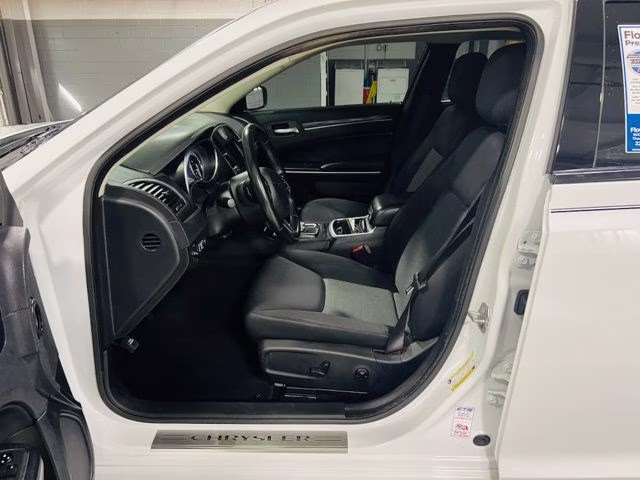 2021 Bright White Clearcoat Chrysler 300 Touring RWD Sedan