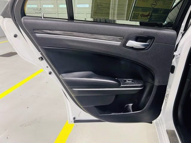 2021 Bright White Clearcoat Chrysler 300 Touring RWD Sedan