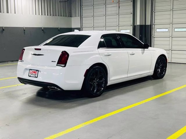 2021 Bright White Clearcoat Chrysler 300 Touring RWD Sedan