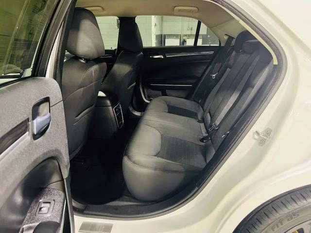 2021 Bright White Clearcoat Chrysler 300 Touring RWD Sedan