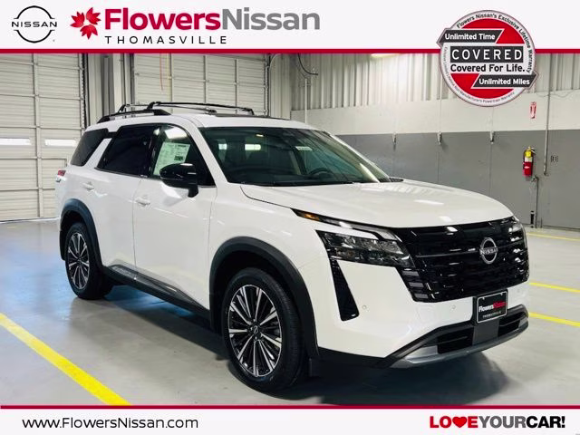 2026 Everest White Pearl Tricoat Nissan Pathfinder Platinum FWD SUV
