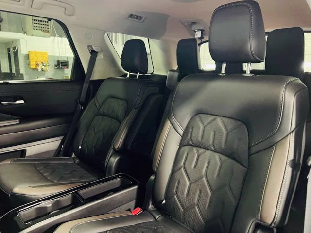 2026 Everest White Pearl Tricoat Nissan Pathfinder Platinum FWD SUV