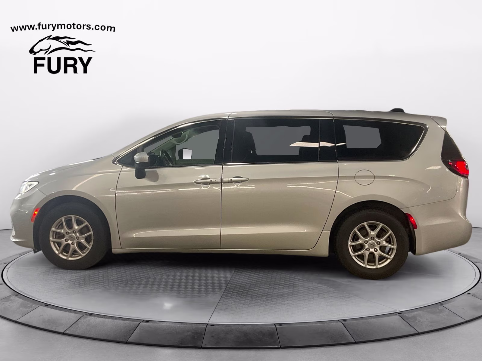 2023 Silver Mist Clearcoat Chrysler Pacifica Touring L FWD Van