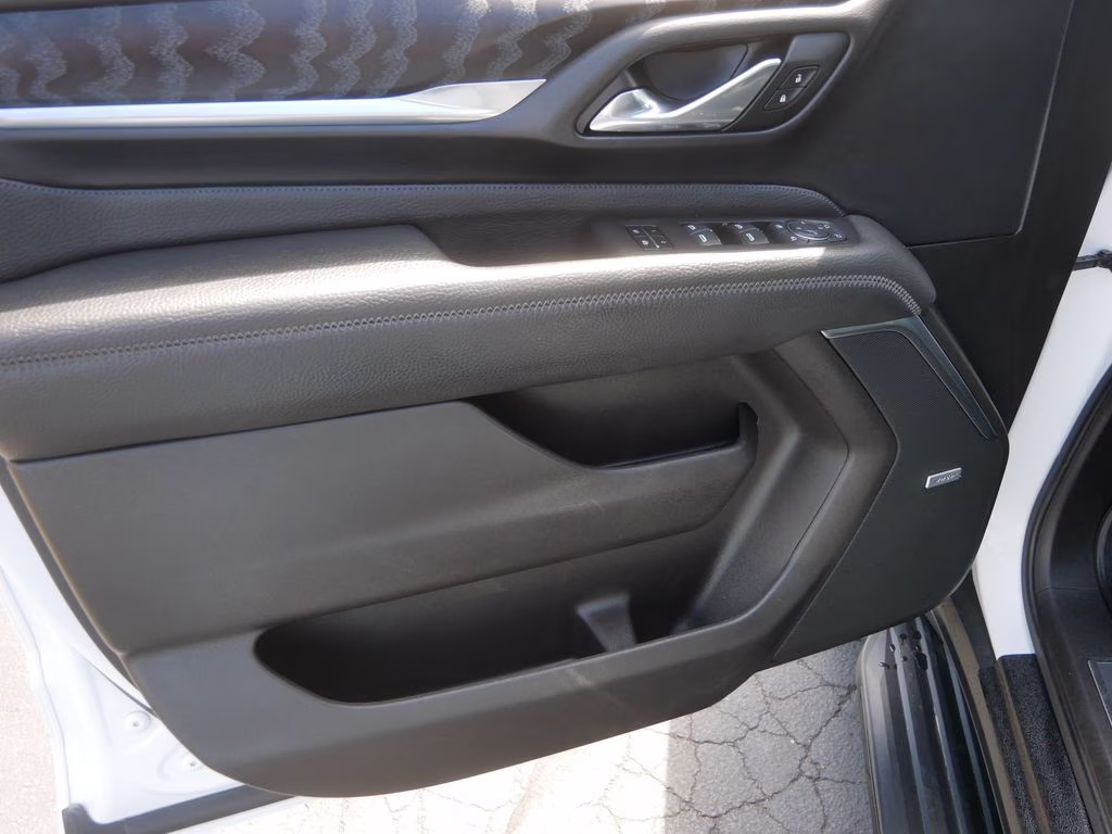 2021 White GMC Yukon Denali 4X4 SUV