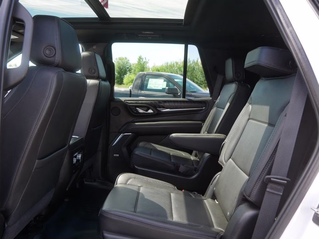 2021 White GMC Yukon Denali 4X4 SUV