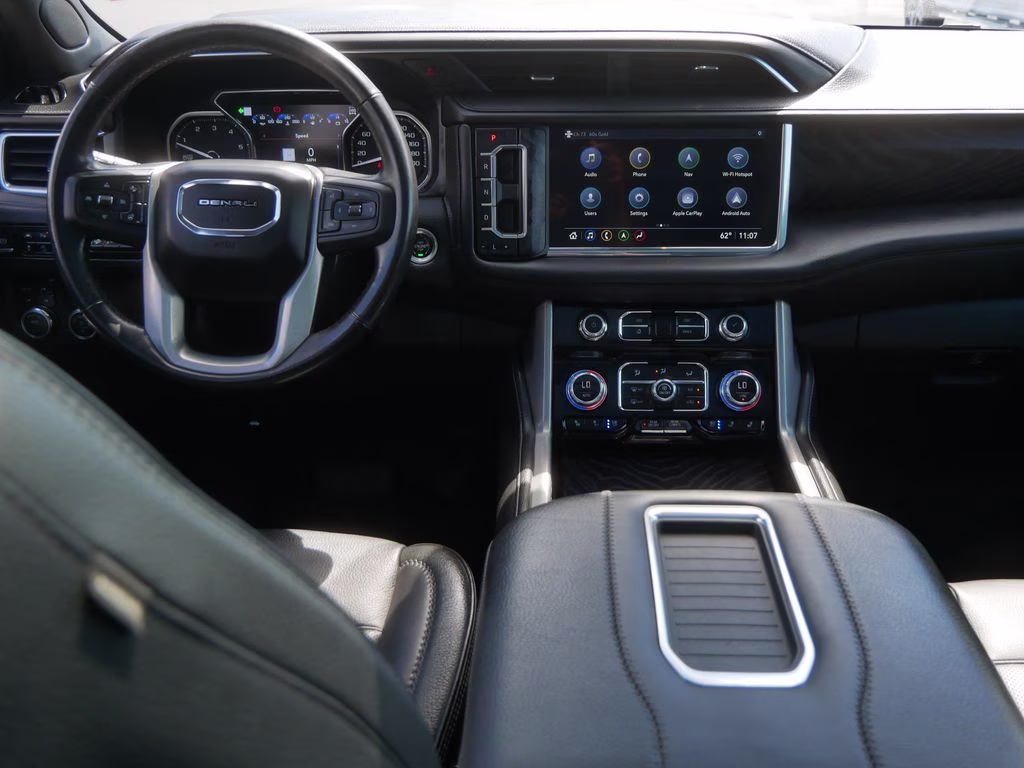 2021 White GMC Yukon Denali 4X4 SUV