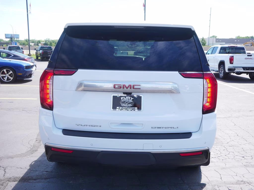 2021 White GMC Yukon Denali 4X4 SUV