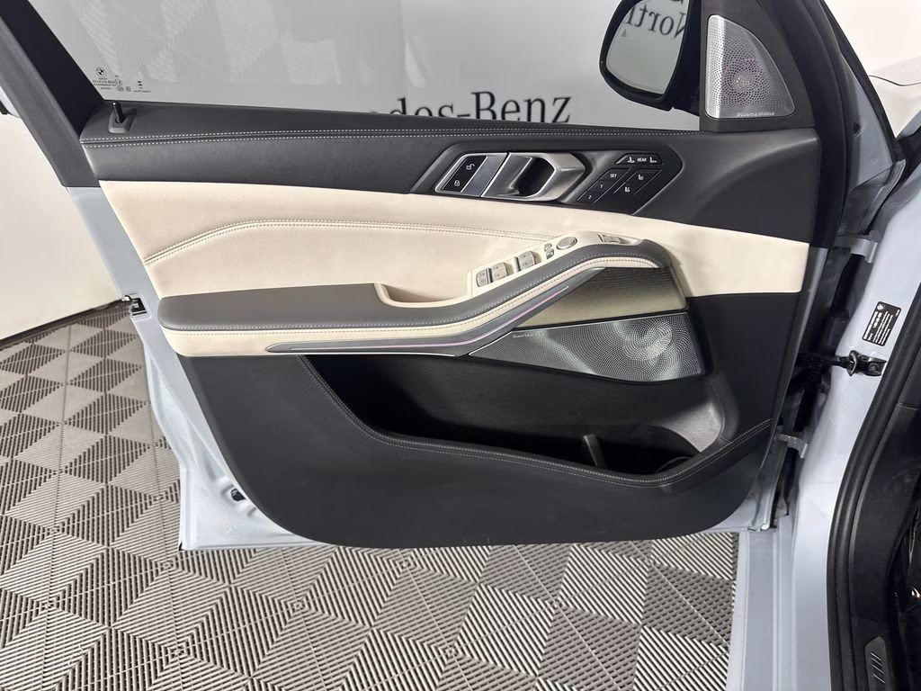 2024 Brooklyn Gray Metallic BMW X7 M60i AWD SUV