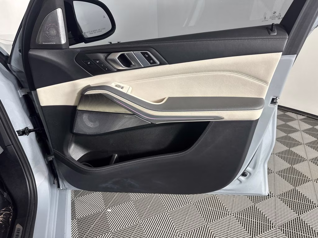 2024 Brooklyn Gray Metallic BMW X7 M60i AWD SUV