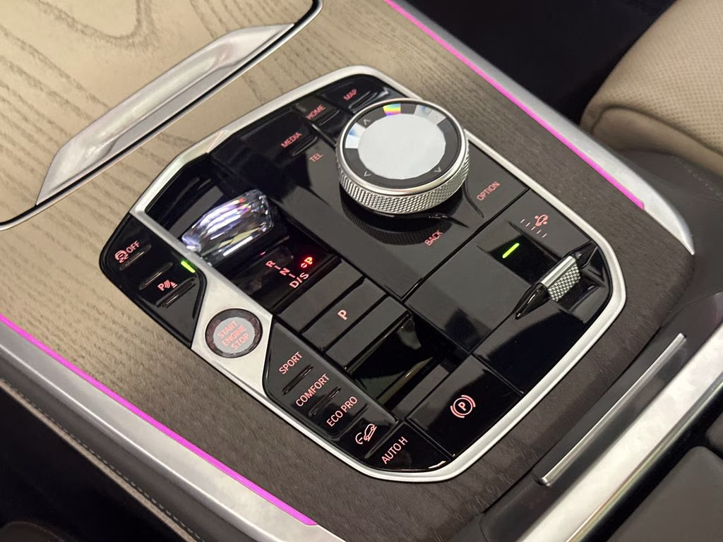 2024 Brooklyn Gray Metallic BMW X7 M60i AWD SUV