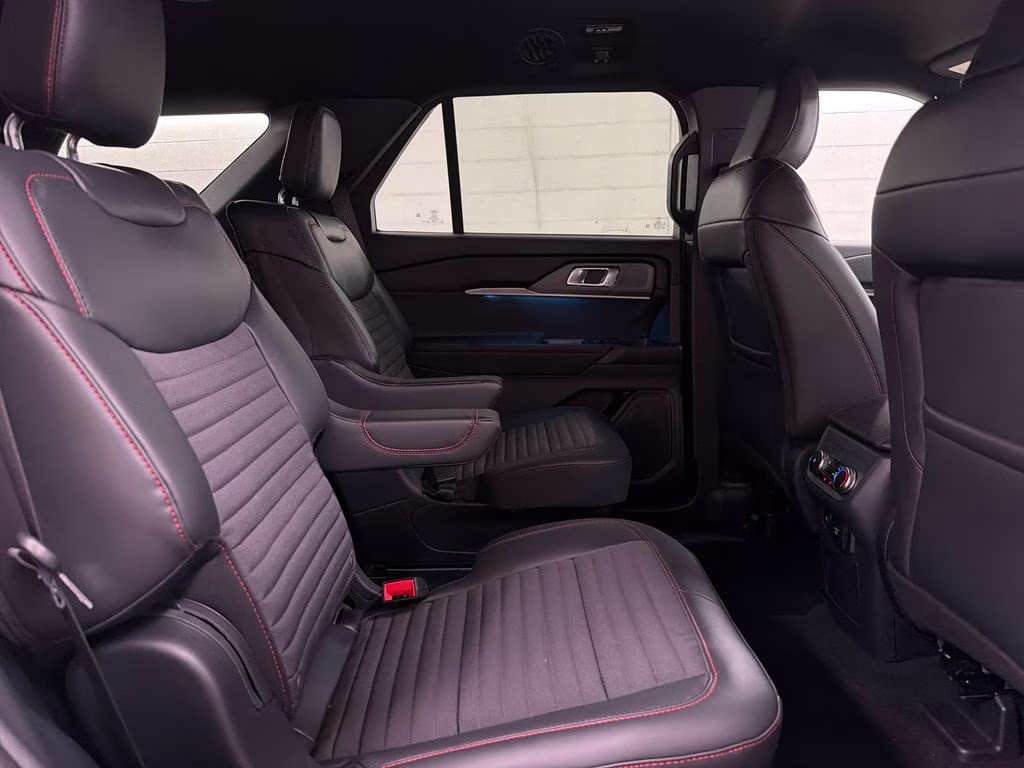 2026 STAR WHITE TRI-COAT Ford Explorer ST-Line RWD SUV