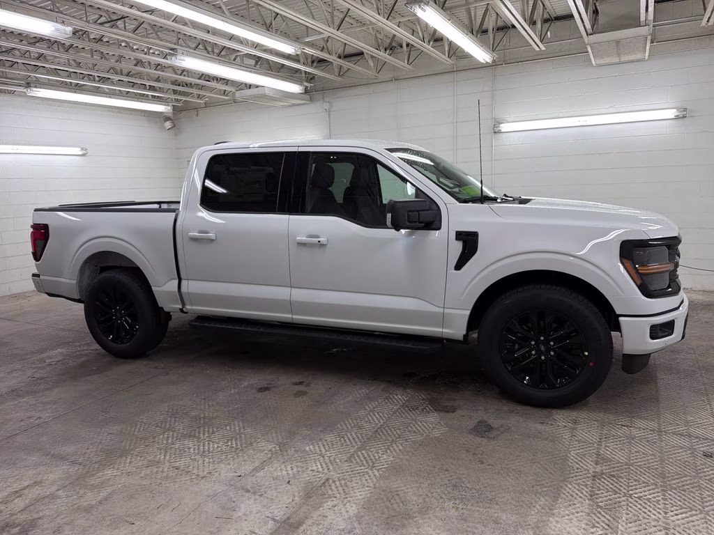 2026 OXFORD WHITE Ford F-150 XLT RWD Truck