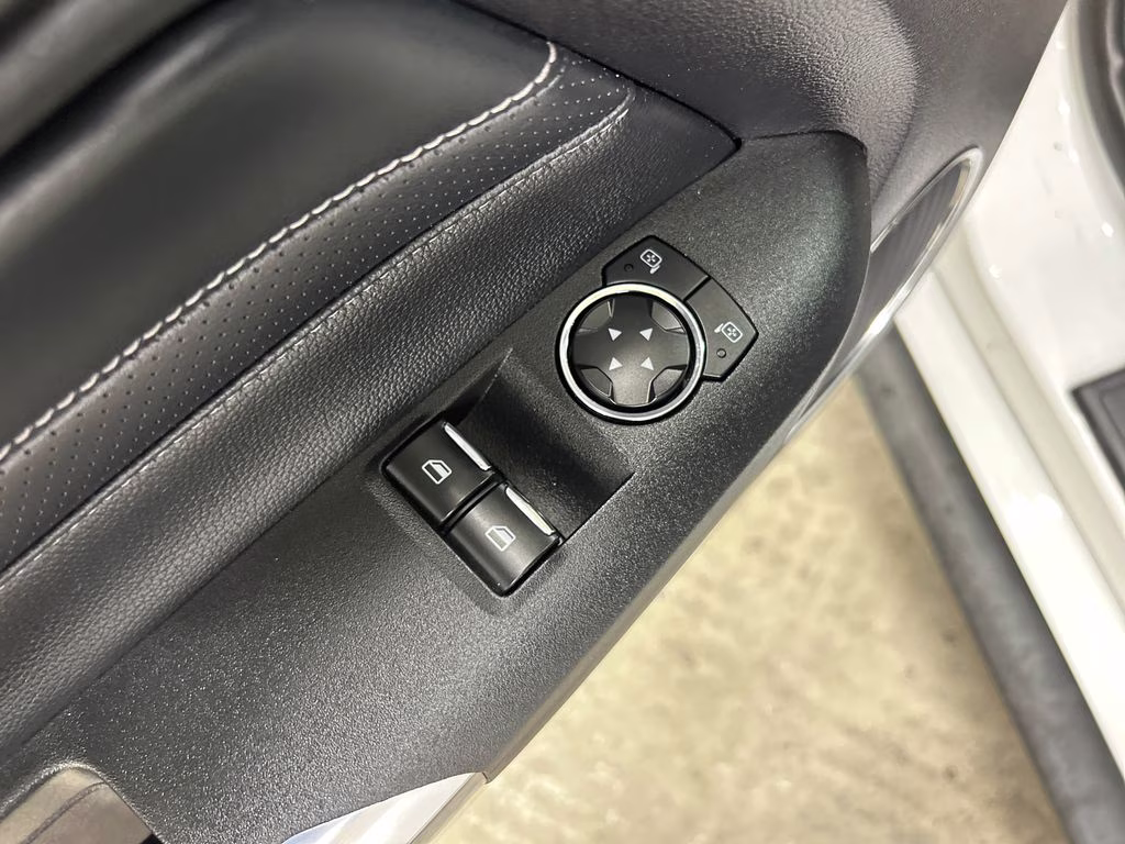 2019 Oxford White Ford Mustang EcoBoost Premium RWD Coupe