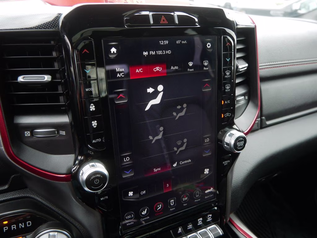 2019 Diamond Black Crystal Pearlcoat Ram 1500 Rebel 4X4 Truck