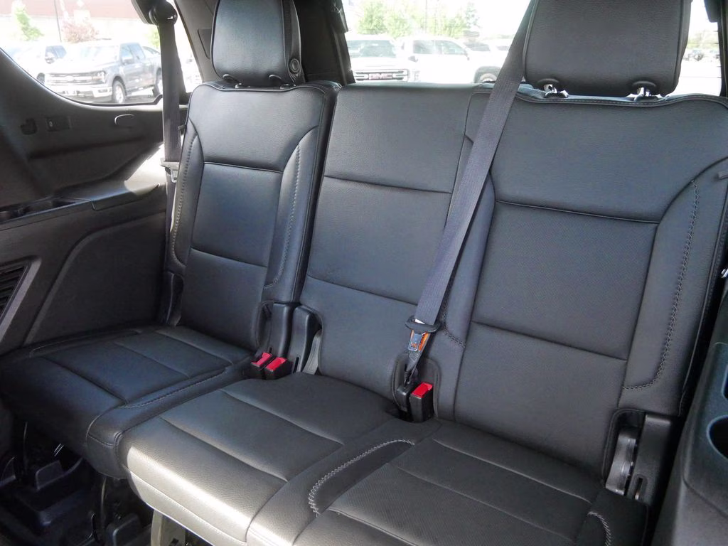 2021 White GMC Yukon Denali 4X4 SUV