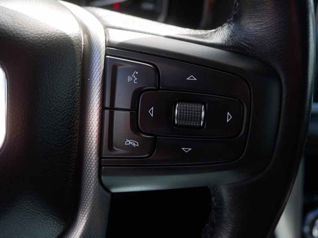 2021 White GMC Yukon Denali 4X4 SUV