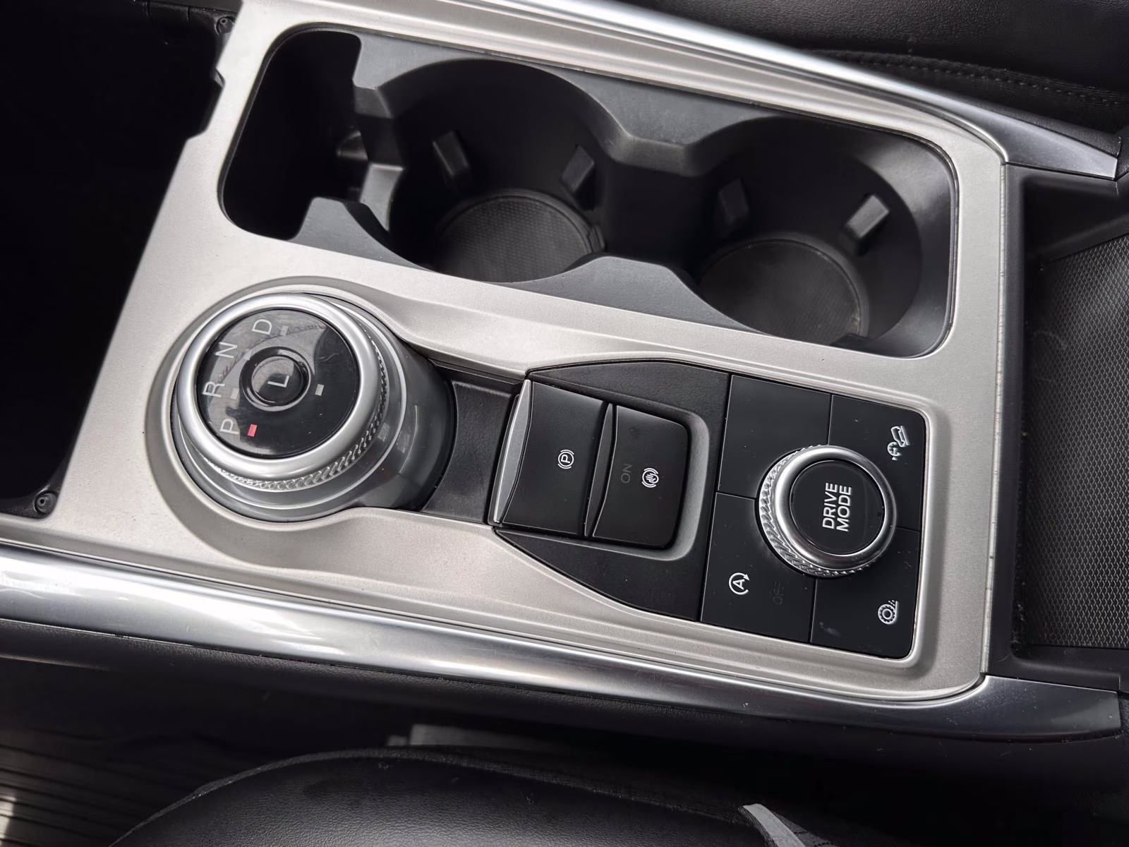 2023 Carbonized Gray Metallic Ford Explorer XLT 4WD 4X4 SUV