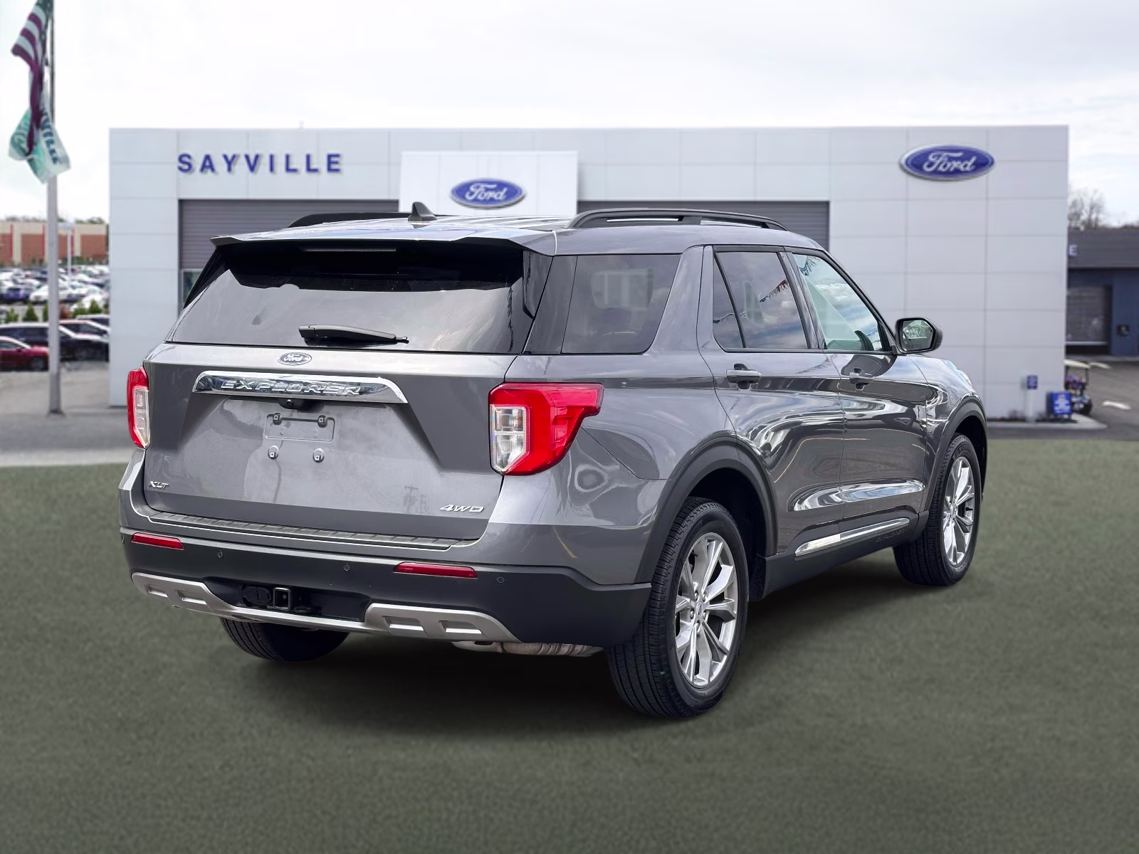 2023 Carbonized Gray Metallic Ford Explorer XLT 4WD 4X4 SUV