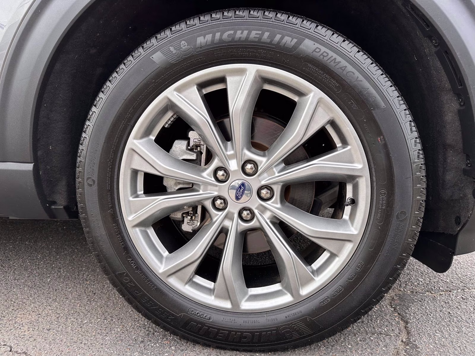 2023 Carbonized Gray Metallic Ford Explorer XLT 4WD 4X4 SUV