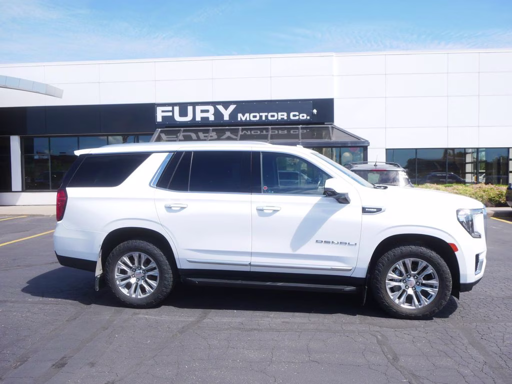 2021 White GMC Yukon Denali 4X4 SUV
