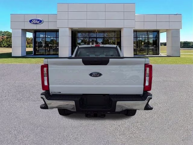 2026 Oxford White Ford Super Duty F-250 SRW XL 4X4 Truck