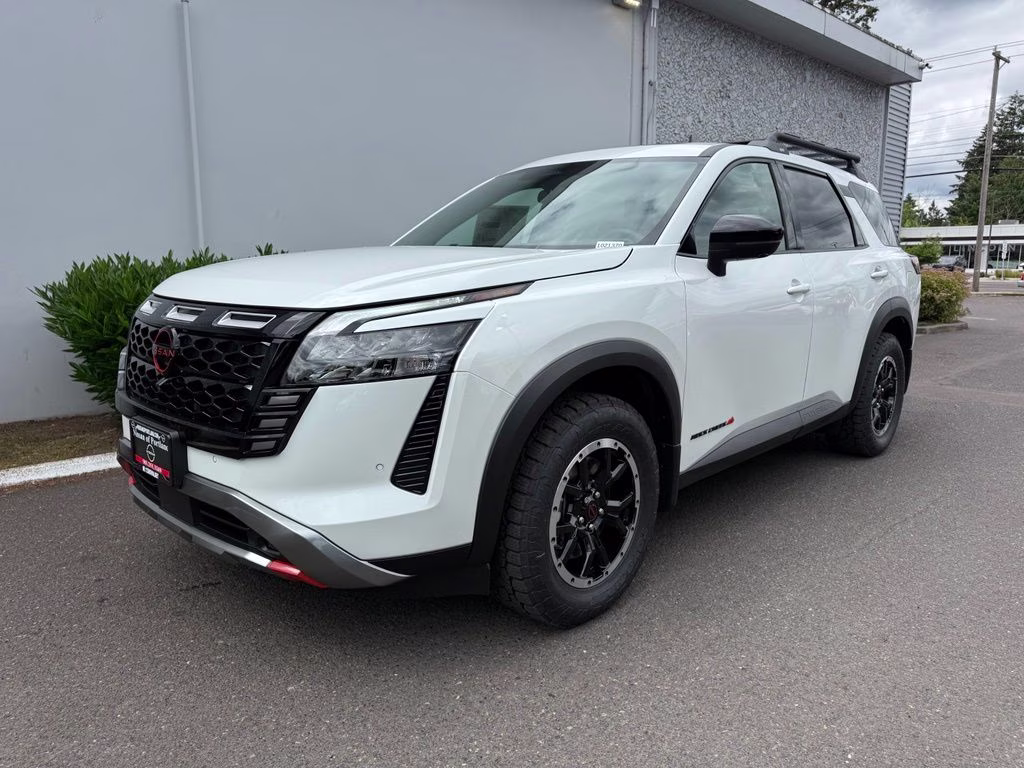 2026 Everest White Pearl Tricoat Nissan Pathfinder Rock Creek 4X4 SUV