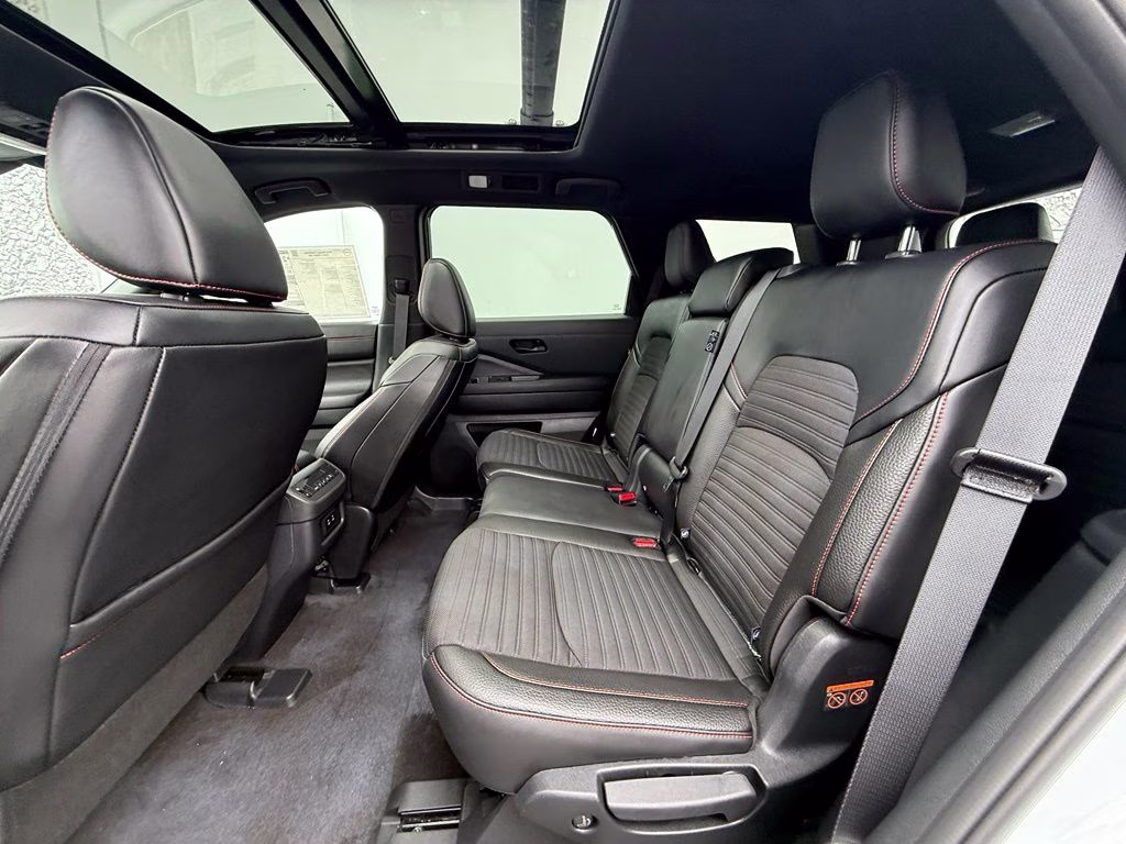 2026 Everest White Pearl Tricoat Nissan Pathfinder Rock Creek 4X4 SUV
