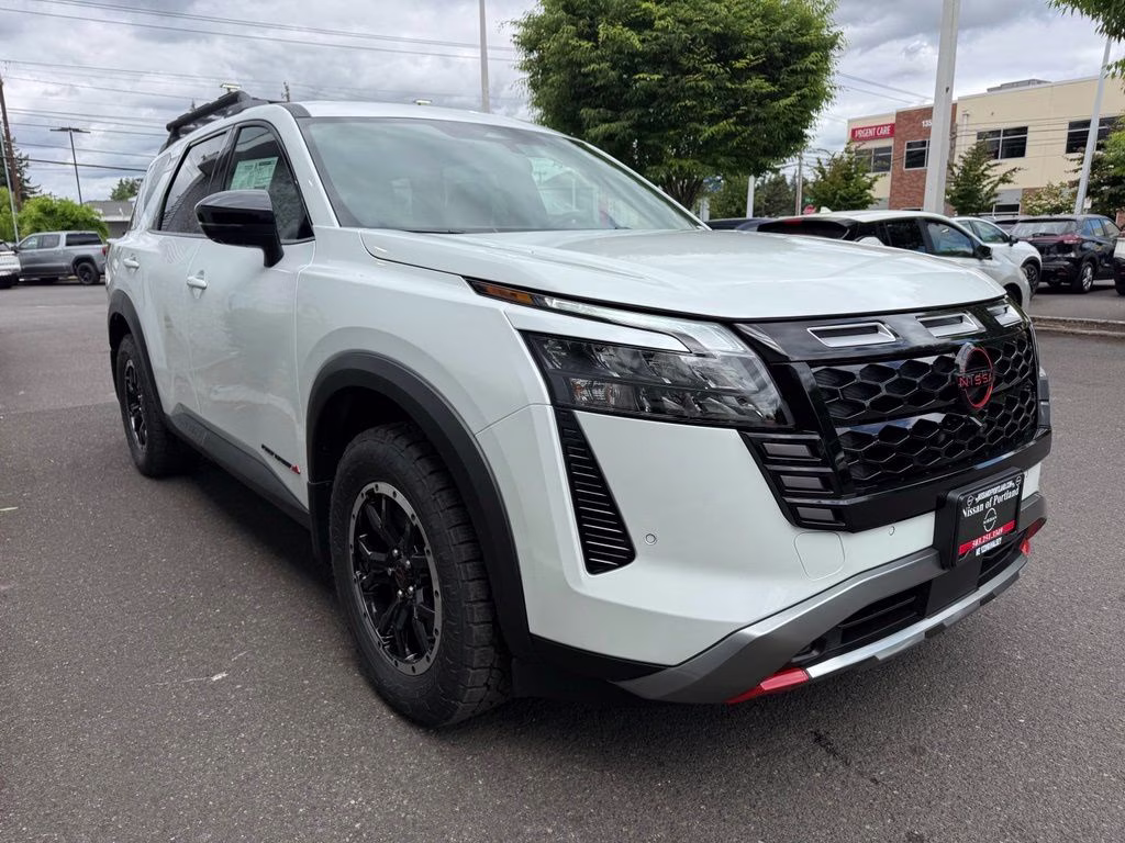 2026 Everest White Pearl Tricoat Nissan Pathfinder Rock Creek 4X4 SUV