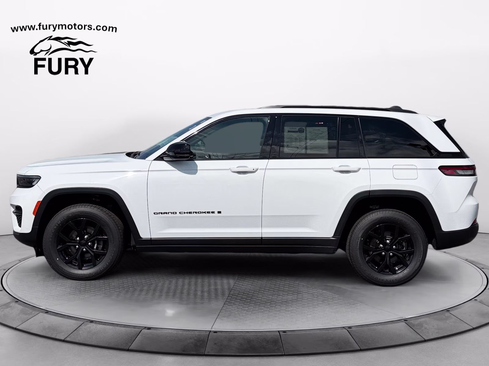 2024 Bright White Clearcoat Jeep Grand Cherokee Altitude 4X4 SUV