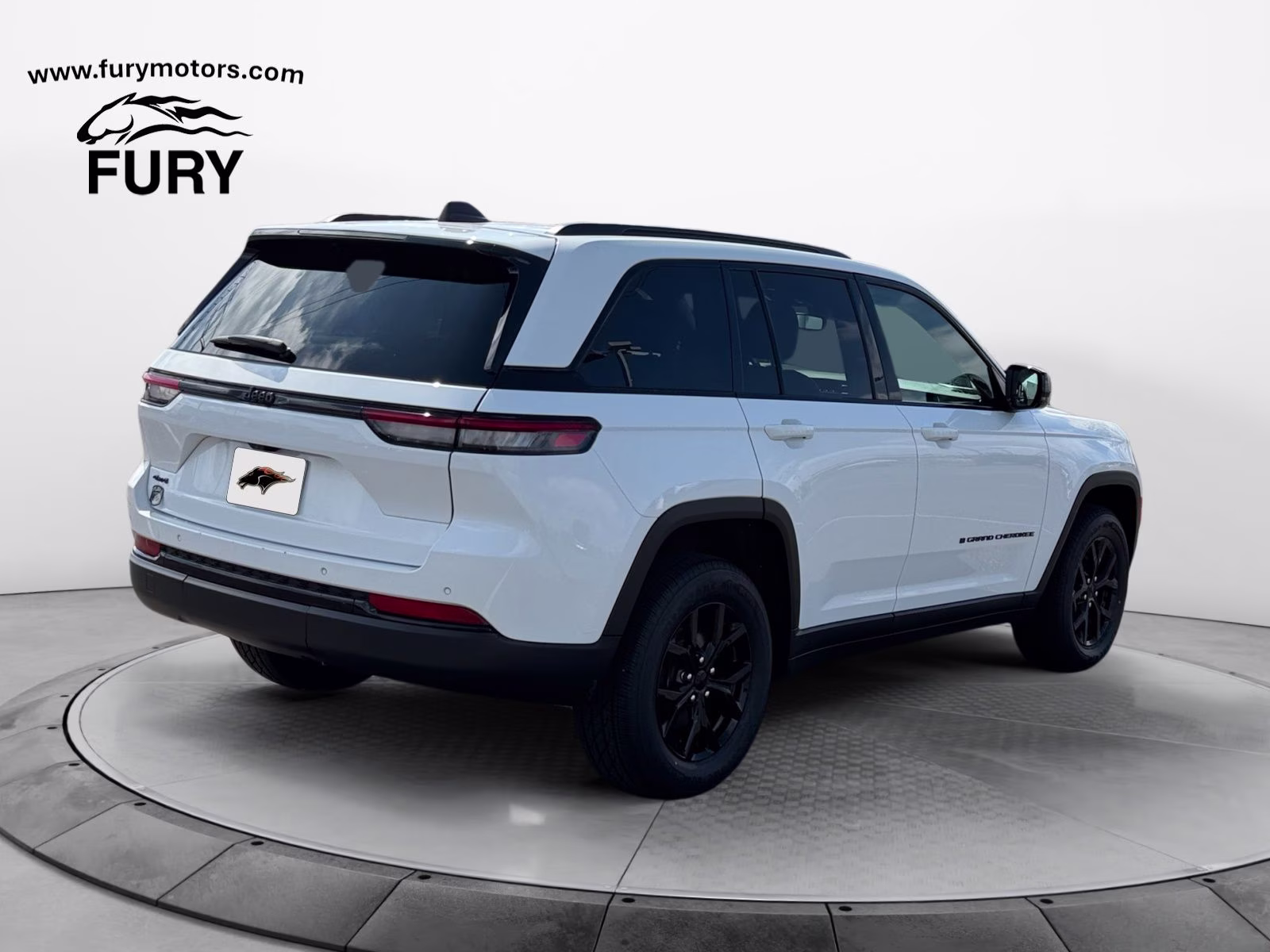 2024 Bright White Clearcoat Jeep Grand Cherokee Altitude 4X4 SUV