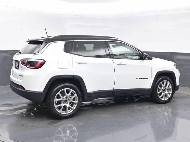 2025 Jeep Compass Limited - Photo 6