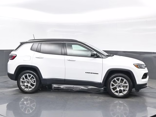 2025 Jeep Compass Limited - Photo 7