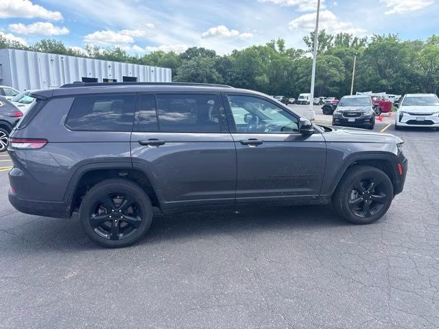 2024 Baltic Gray Metallic Clearcoat Jeep Grand Cherokee L Altitude X 4X4 SUV