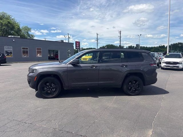 2024 Baltic Gray Metallic Clearcoat Jeep Grand Cherokee L Altitude X 4X4 SUV