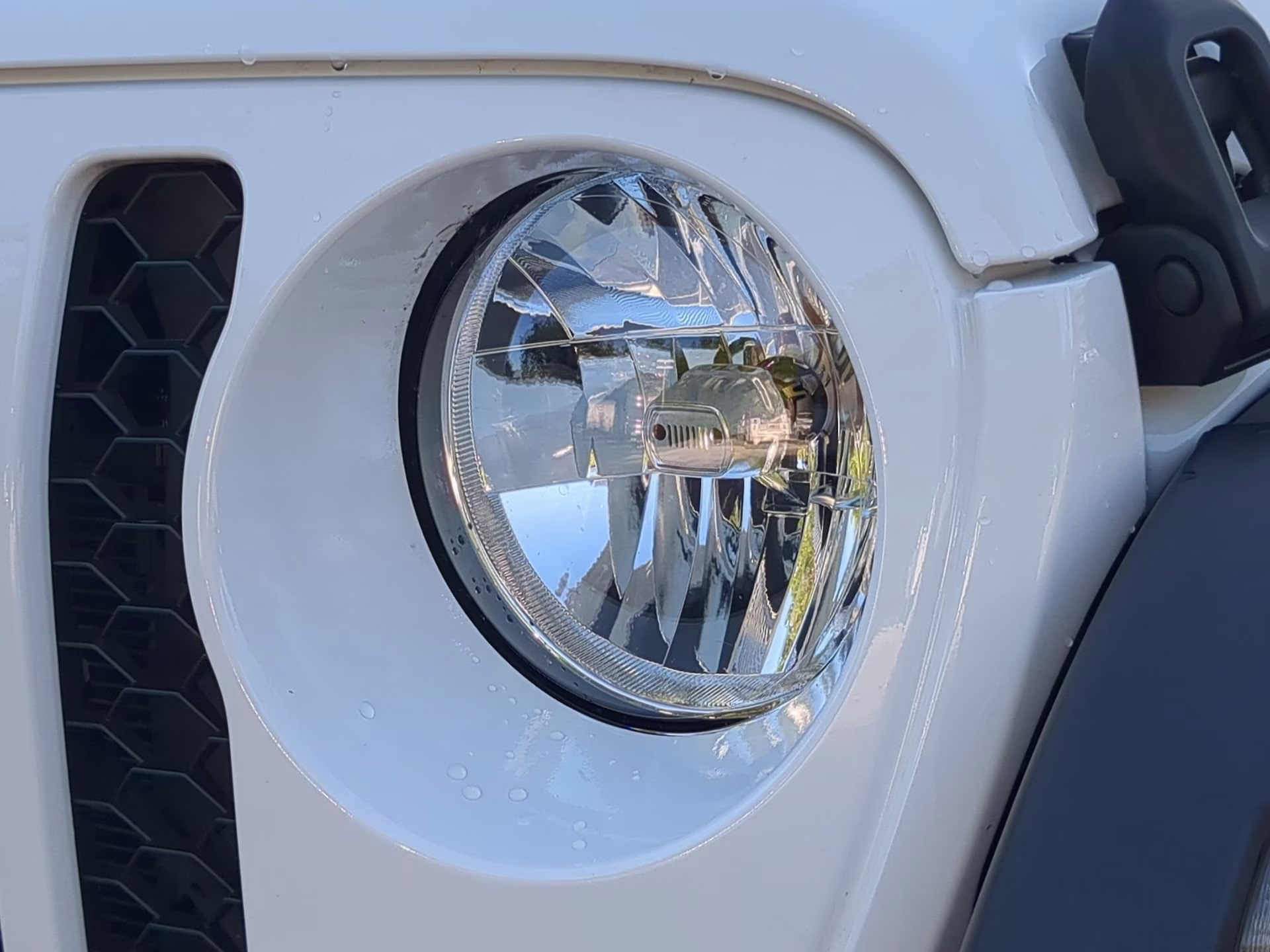 2024 Bright White Clearcoat Jeep Wrangler Sport S 4X4 Convertible