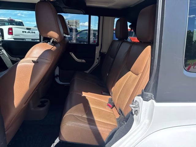 2017 Bright White Clearcoat Jeep Wrangler Unlimited Sahara 4X4 SUV