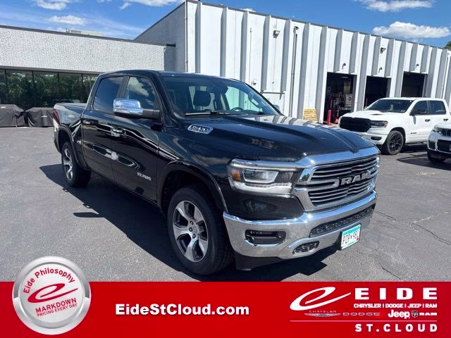 2020 Diamond Black Crystal Pearlcoat Ram 1500 Laramie 4X4 Truck