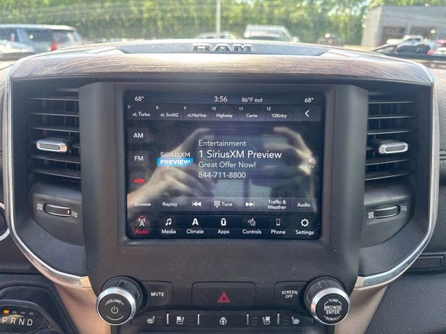 2020 Diamond Black Crystal Pearlcoat Ram 1500 Laramie 4X4 Truck
