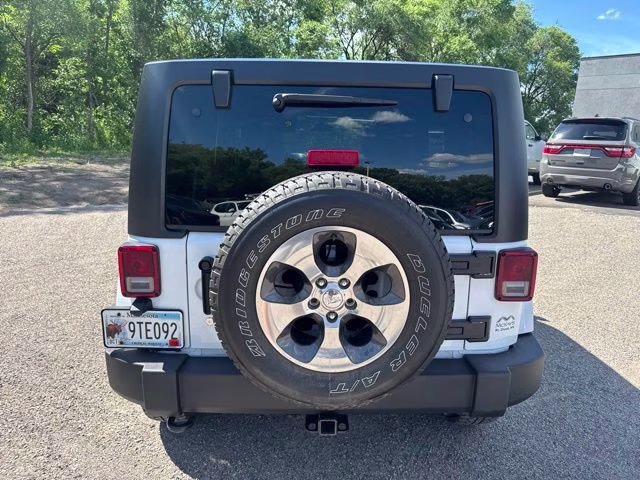 2017 Bright White Clearcoat Jeep Wrangler Unlimited Sahara 4X4 SUV