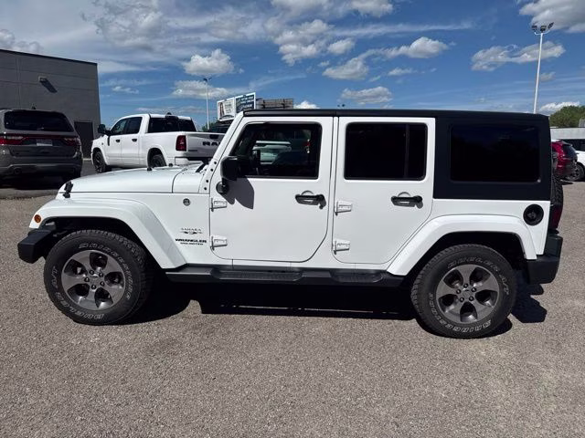 2017 Bright White Clearcoat Jeep Wrangler Unlimited Sahara 4X4 SUV