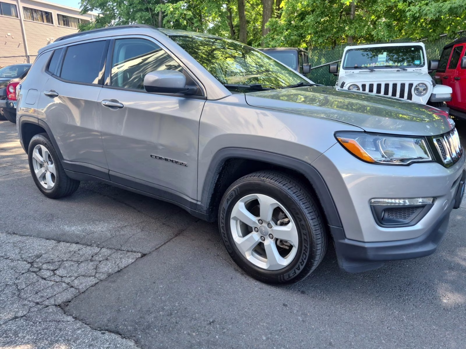 2019 Billet Silver Metallic Clearcoat Jeep Compass Latitude 4X4 SUV