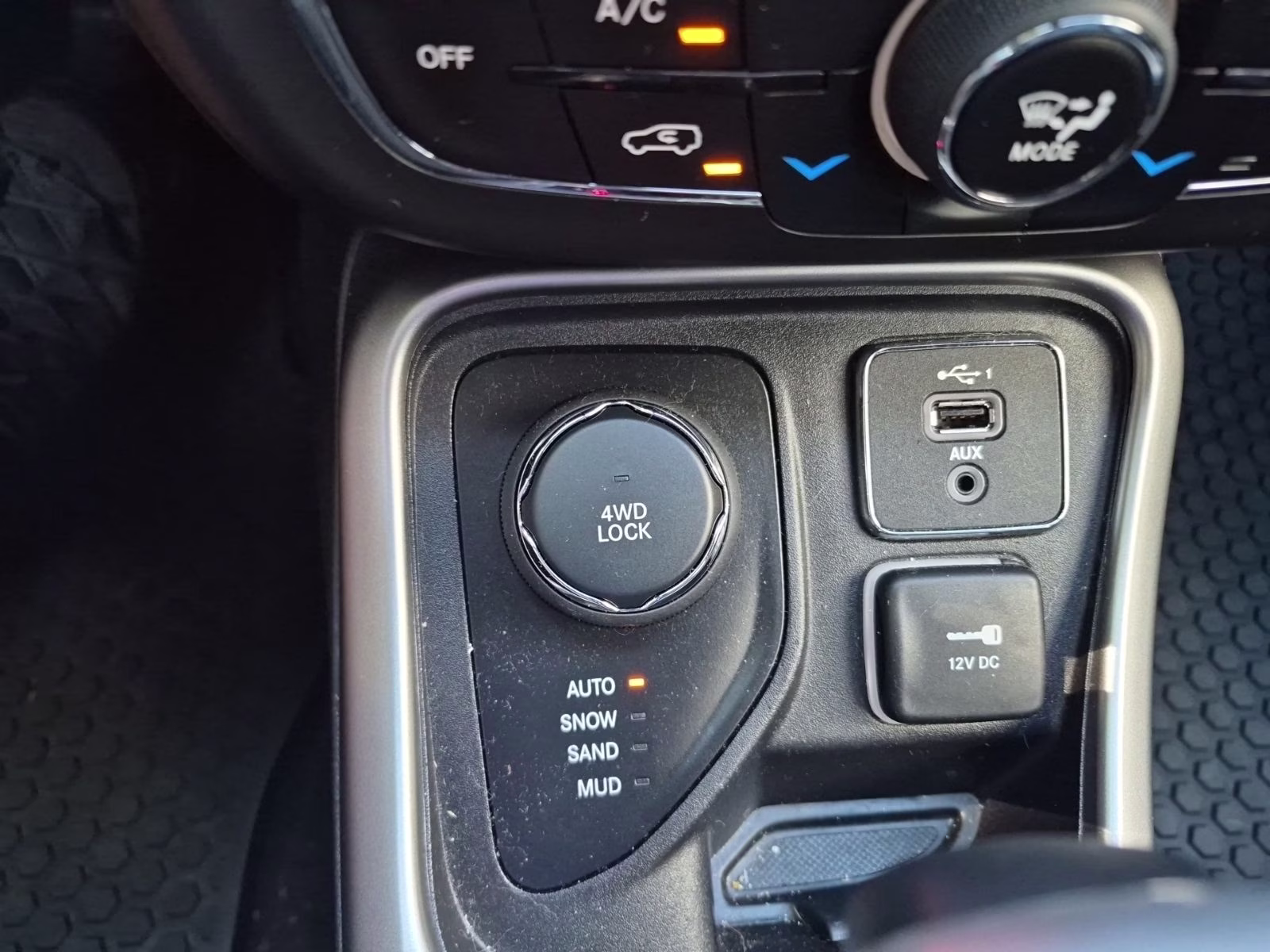2019 Billet Silver Metallic Clearcoat Jeep Compass Latitude 4X4 SUV